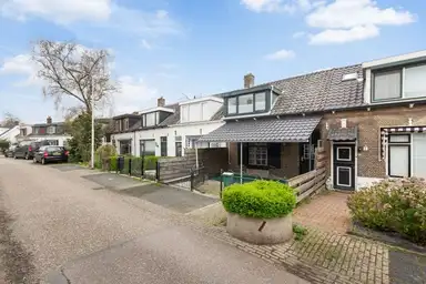 150m2 house to rent for 2595€/month in Breekade, Krimpen aan de Lek