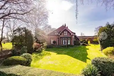 183m2 house to rent for 4850€/month in Voorsterweg, Loenen