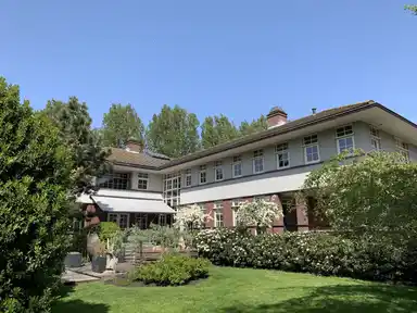 382m2 house à louer pour 8500€/mois à Ringvaartweg 148, Rotterdam