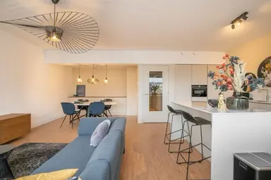 81m2 apartment in affitto per 2466€/mese a Kruiskade 119, Rotterdam