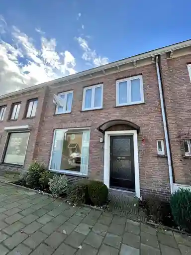 94m2 house to rent for 950€/month in Esdoornlaan 8, Roosendaal