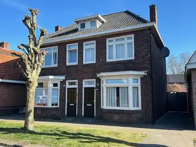 127m2 house to rent for 950€/month in Lekstraat, Enschede