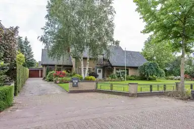 334m2 house to rent for 2895€/month in Coltoflaan, Nijkerk