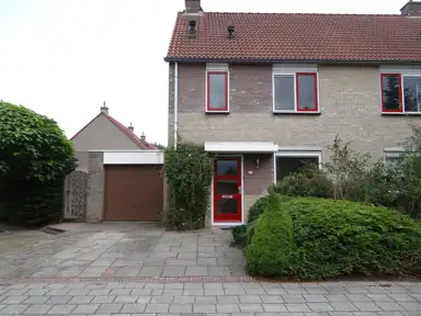 125m2 house to rent for 1275€/month in Paulus Akkermanwei, Leeuwarden