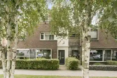 150m2 house to rent for 2350€/month in Eikepage 54, Breda