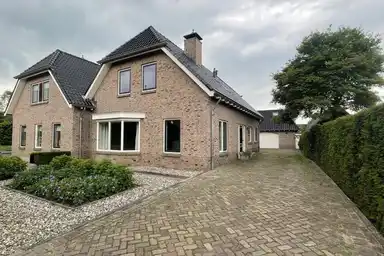 220m2 house to rent for 2700€/month in Turfhorst 4, Wezep