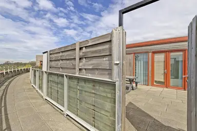 113m2 apartment to rent for 2700€/month in Gouden Rijderplein 97, Delfgauw