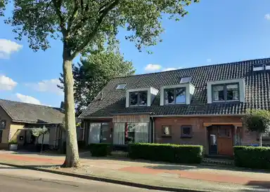 93m2 apartment to rent for 2235€/month in Eemlandweg 2, Huizen