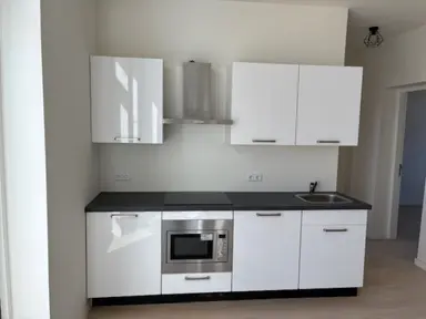 61m2 apartment to rent for 950€/month in Stationsstraat, Sas van Gent