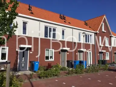 118m2 house to rent for 1670€/month in Vossenzoom, Pijnacker