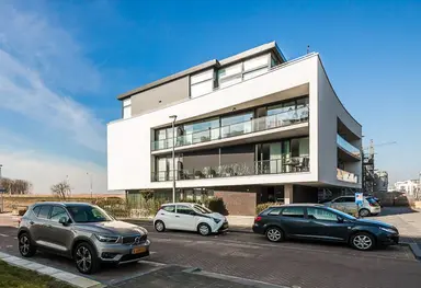 100m2 apartment to rent for 1804€/month in IJslandstraat 86, Almere