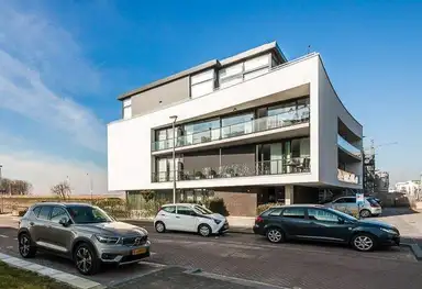 100m2 apartment to rent for 1804€/month in IJslandstraat, Almere