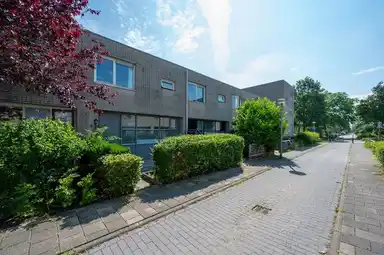 88m2 house to rent for 1800€/month in Struikroospad, Almere