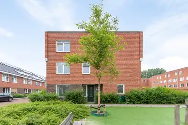 112m2 house to rent for 1995€/month in Asterstraat 12, Groningen