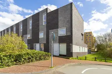 112m2 house to rent for 2495€/month in Koningsbergenstraat 2, Lelystad