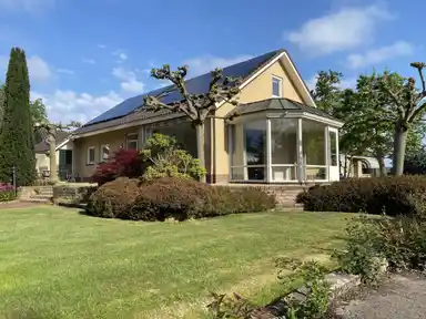 224m2 house to rent for 3750€/month in Oegstgeesterweg 204, Rijnsburg