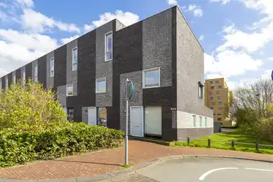 112m2 house to rent for 2495€/month in Koningsbergenstraat 2, Lelystad