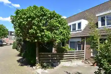 99m2 house to rent for 2150€/month in Tjalkwerf 1798, Zoetermeer