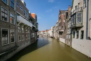 54m2 apartment to rent for 973€/month in Voorstraat, Dordrecht
