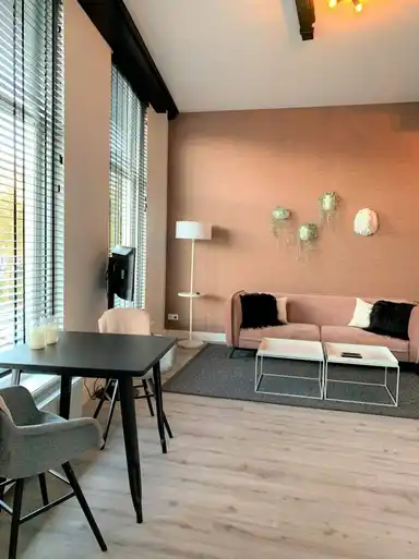 50m2 apartment to rent for 1646€/month in Damplein, Middelburg