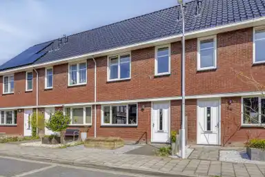 117m2 house to rent for 1095€/month in Jacoba van Beierenstraat 1d, Biervliet