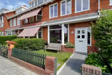 130m2 house to rent for 2950€/month in Roemer Visscherstraat 167, Haarlem