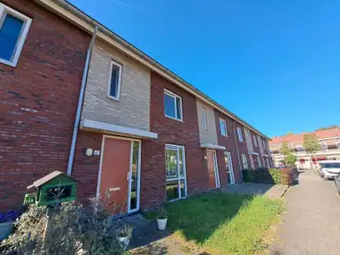 98m2 apartment to rent for 1282€/month in Margrietplein, Gouda