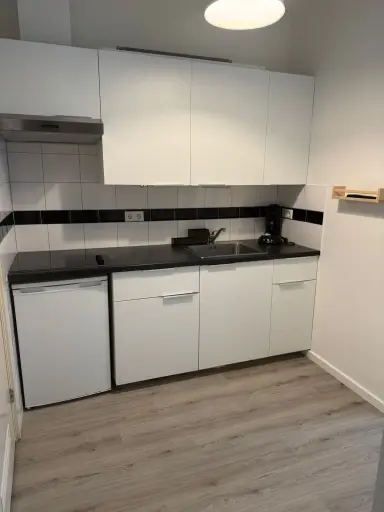 23m2 studio to rent for 925€/month in Scheepmakersstraat 12, The Hague