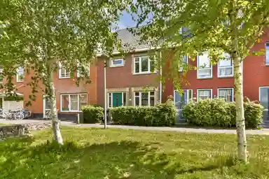 126m2 house to rent for 2200€/month in Freyjaplantsoen, Almere