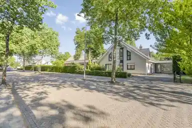 279m2 house to rent for 4250€/month in Rijnstraat, Eindhoven