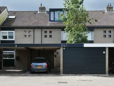 139m2 apartment to rent for 2250€/month in Moezeldal, Capelle aan den IJssel