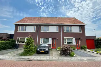 108m2 house to rent for 1145€/month in Prins Frisohof 18, Sint-Maartensdijk