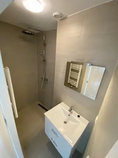 110m2 apartment to rent for 2000€/month in Bragastraat, The Hague