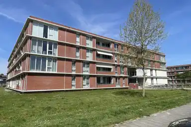 103m2 apartment to rent for 1200€/month in De Lemzijde 83, Emmen