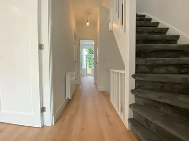 100m2 apartment to rent for 1775€/month in Loosduinseweg, The Hague