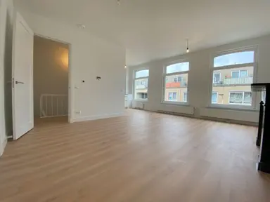 85m2 apartment to rent for 1950€/month in Witte de Withstraat, The Hague