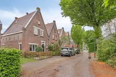137m2 house to rent for 2850€/month in Albertusstraat, Vught