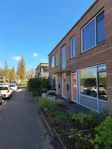59m2 house to rent for 741.84€/month in Femina Mullerstraat 52, Hoofddorp