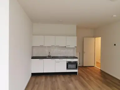 39m2 studio to rent for 1050€/month in Bergweg 130B, Rotterdam