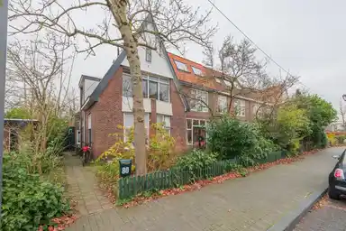 234m2 house to rent for 651€/month in de Kempenaerstraat 80, Oegstgeest