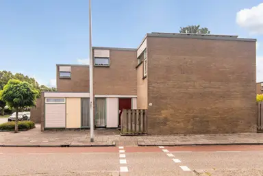 98m2 house to rent for 931.51€/month in Waallaan 15, Zwolle
