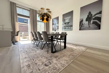 147m2 apartment to rent for 4200€/month in Zijlweg 42, Haarlem