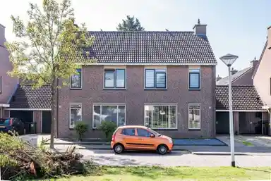 130m2 house to rent for 1225€/month in Karpaten 7, Helmond