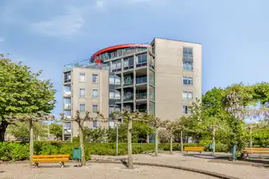 139m2 apartment to rent for 1850€/month in Dag Hammarskjöldhof 23, Almere