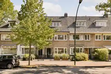 160m2 house to rent for 4250€/month in Van Zuylen van Nijeveltstraat 318, Wassenaar