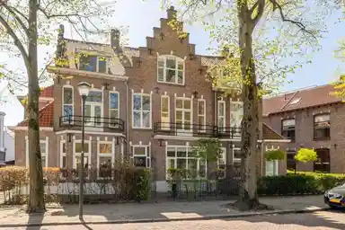 240m2 house to rent for 3600€/month in Burgemeester Passtoorsstraat, Breda