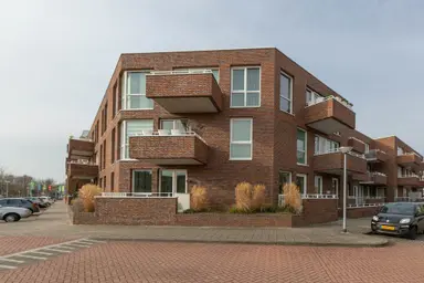98m2 apartment to rent for 1650€/month in Duiker, Huizen