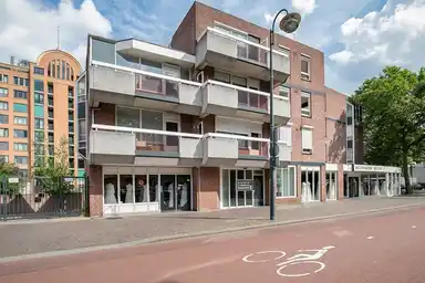 80m2 apartment to rent for 1355€/month in Kruisstraat 52, Eindhoven