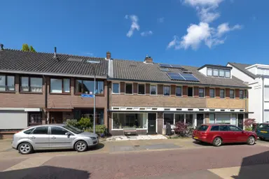 104m2 house to rent for 2250€/month in Hoge Larenseweg, Hilversum