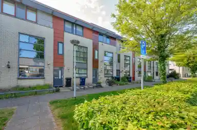 135m2 house to rent for 2495€/month in Meindert Hobbemastraat 78, Almere